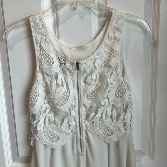 Windsor White Lace Dress - Picture 5 of 7